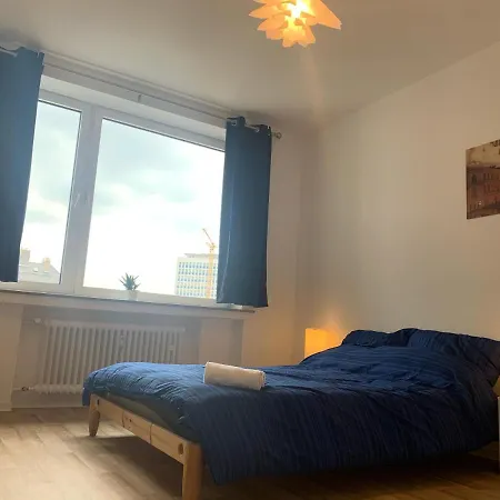 Adford Zimmer Konukevi Düsseldorf